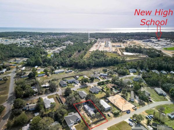 5805 Government Dr, Gulf Breeze, FL 32563