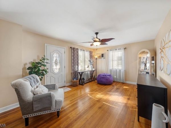 38 Pallant Ave, Linden, NJ 07036