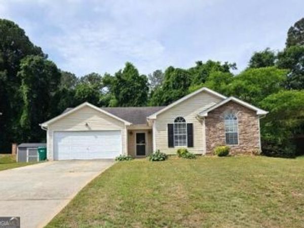 1443 Pebble Ridge Lane, Hampton, GA 30228