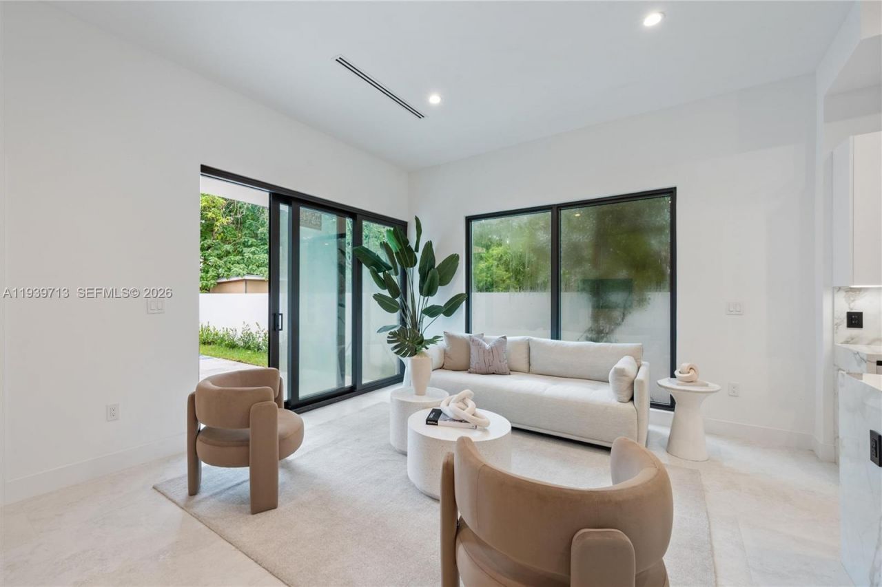 2939 SW 21st St, Miami, FL 33145 Photo