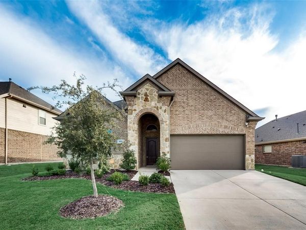 533 Alice Lane, Fate, TX 75189