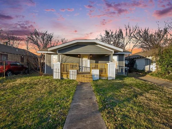 1265 E Maddox Avenue, Fort Worth, TX 76104