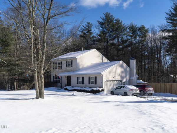 31 Robins Run, Gansevoort, NY 12831