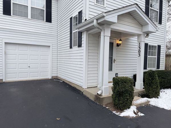 1303 Orleans Drive, Mundelein, IL 60060