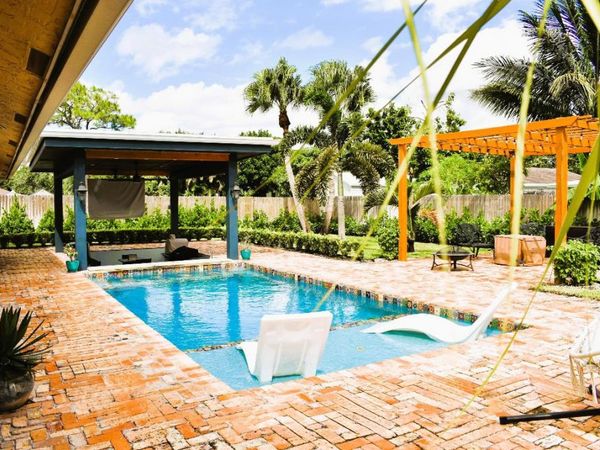 120 Sunflower Circle, Royal Palm Beach, FL 33411