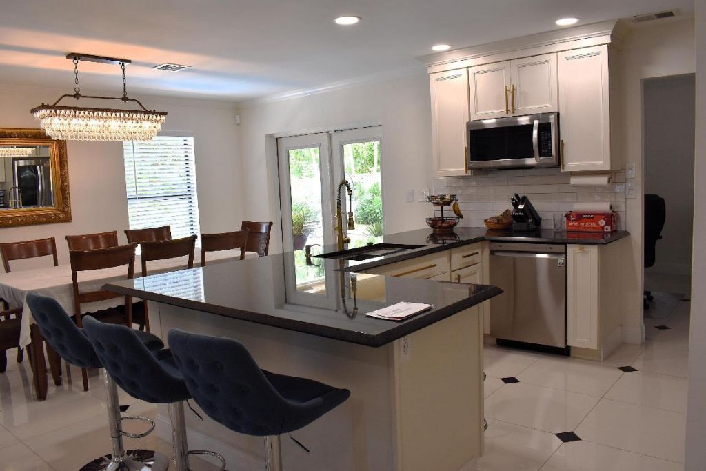 120 Sunflower Circle, Royal Palm Beach, FL 33411 Photo