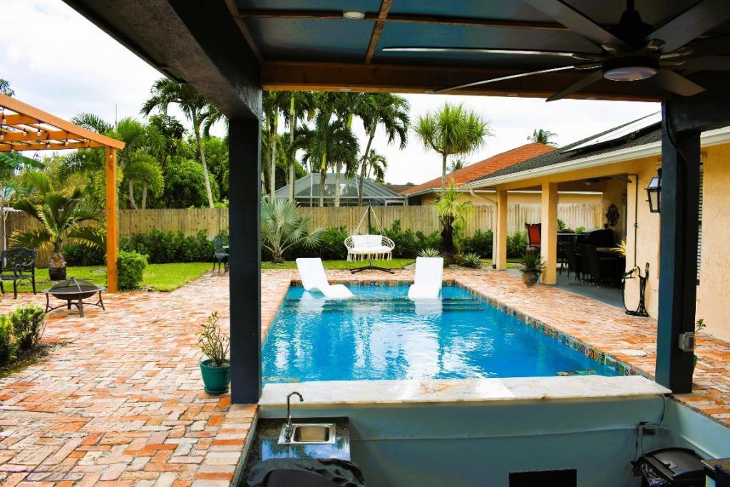 120 Sunflower Circle, Royal Palm Beach, FL 33411 Photo