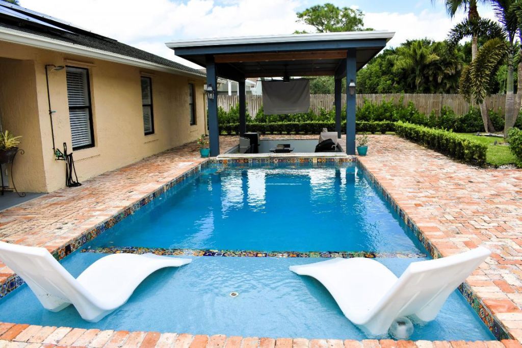 120 Sunflower Circle, Royal Palm Beach, FL 33411 Photo