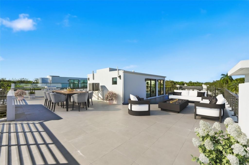 1517 SE 12th Court, Fort Lauderdale, FL 33316 Photo