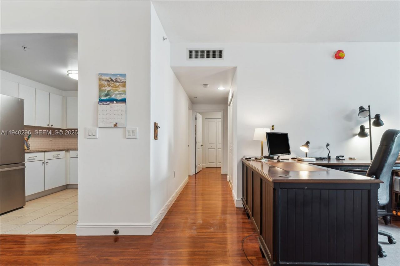 1250 S Miami Ave, Unit 2106, Miami, FL 33130 Photo