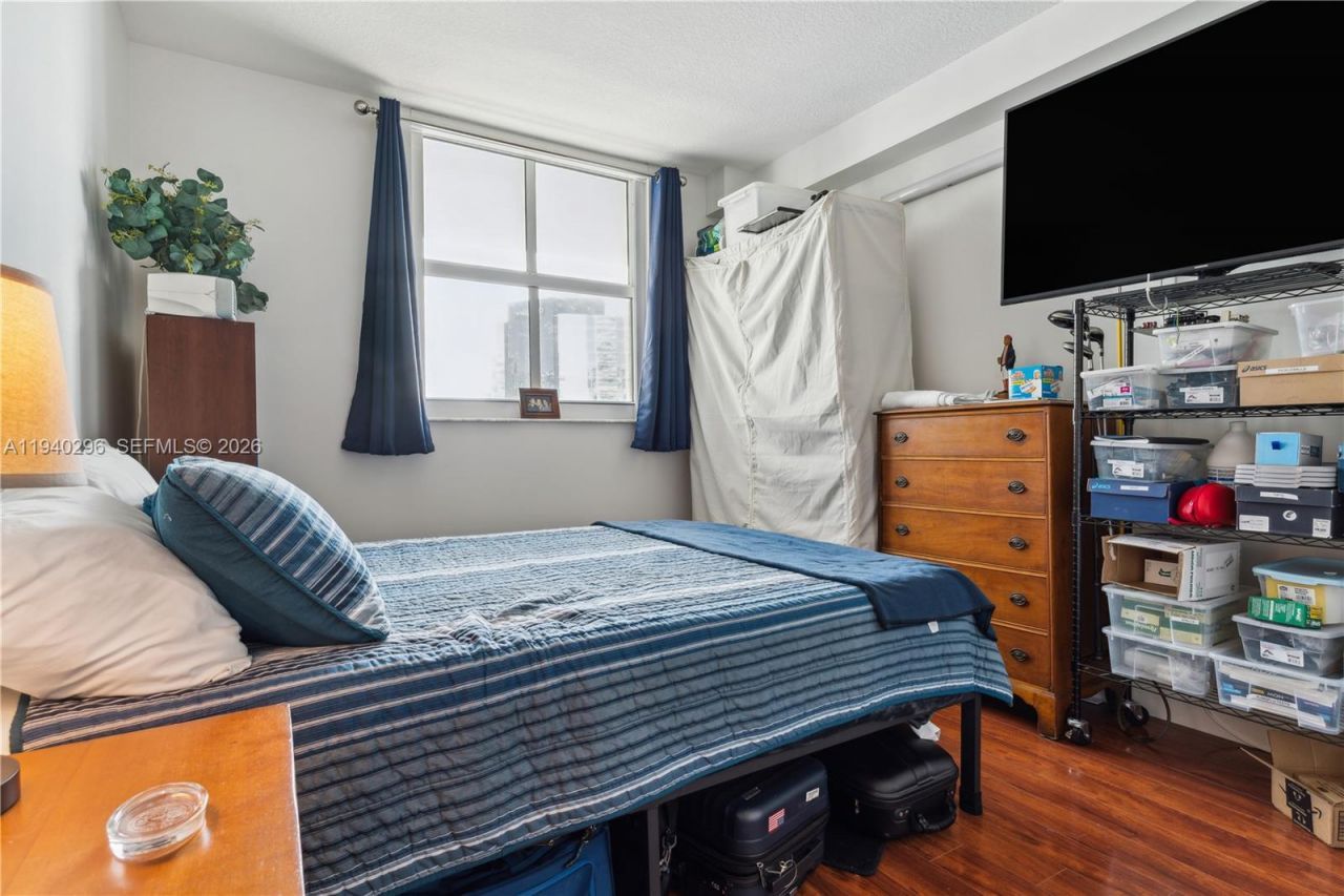 1250 S Miami Ave, Unit 2106, Miami, FL 33130 Photo