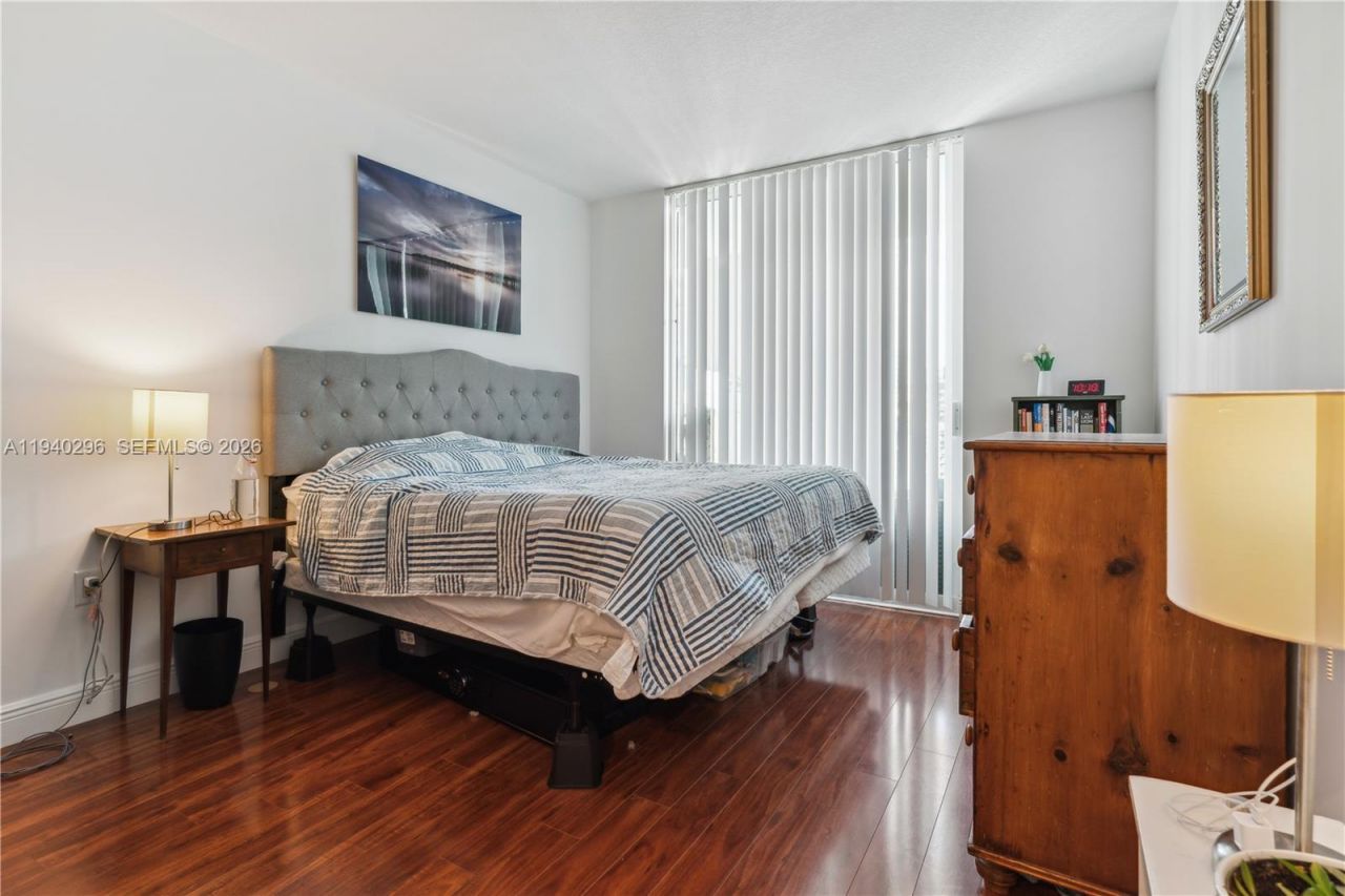 1250 S Miami Ave, Unit 2106, Miami, FL 33130 Photo