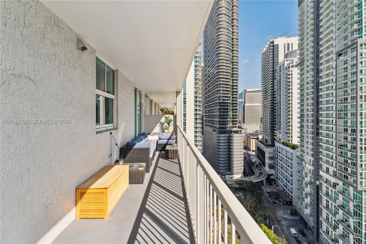 1250 S Miami Ave, Unit 2106, Miami, FL 33130 Photo