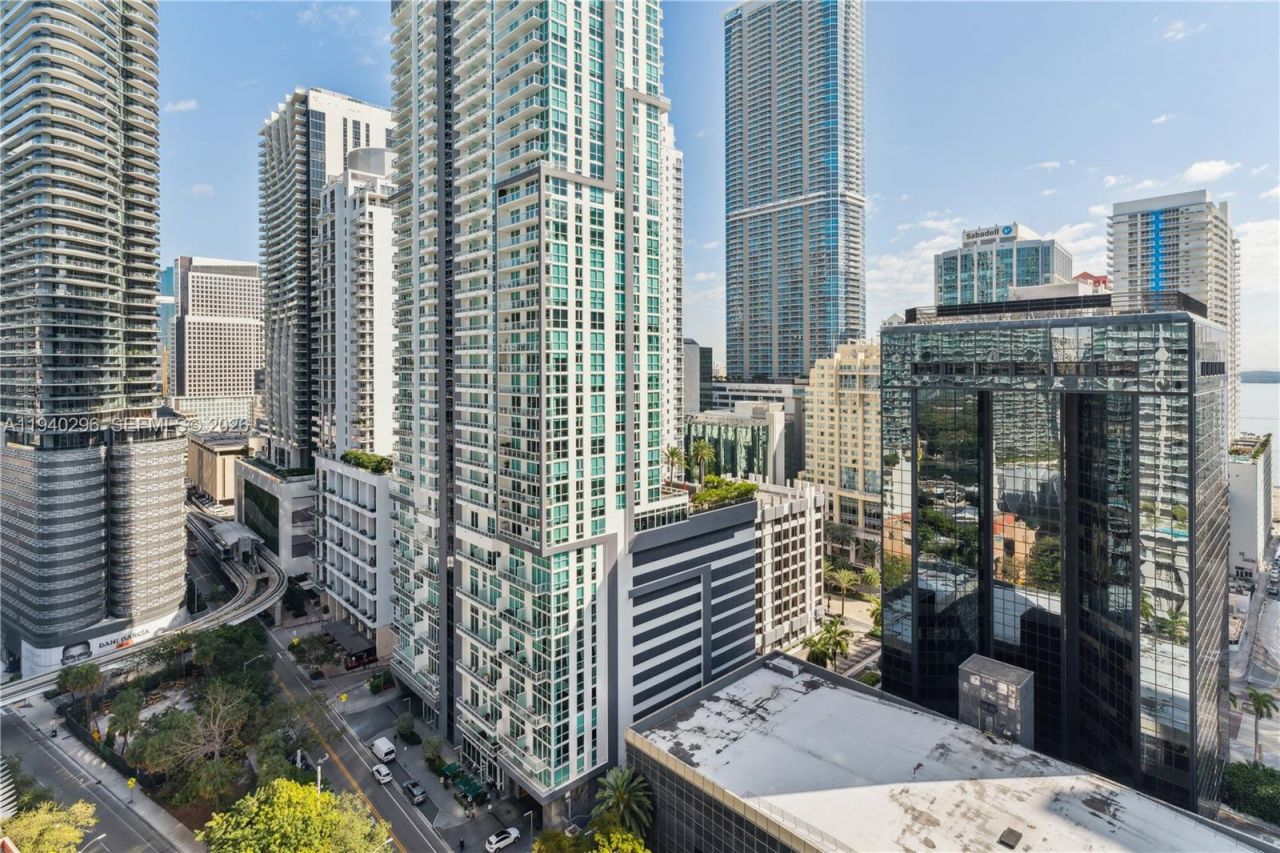 1250 S Miami Ave, Unit 2106, Miami, FL 33130 Photo
