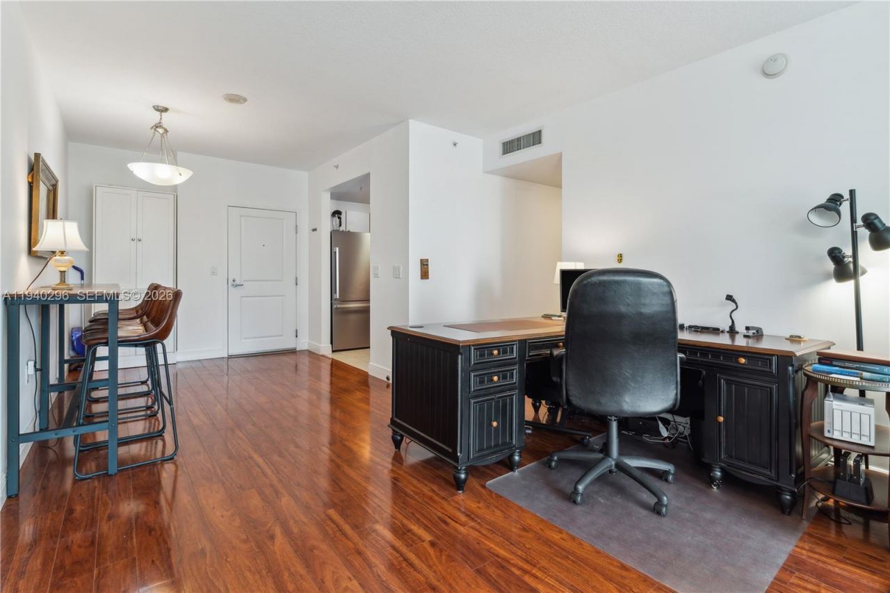 1250 S Miami Ave, Unit 2106, Miami, FL 33130 Photo