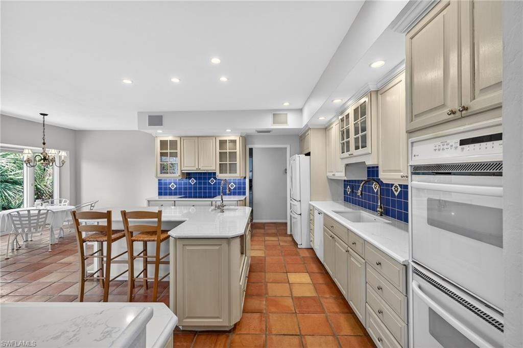 290 Southwinds Dr, Sanibel, FL 33957 Photo