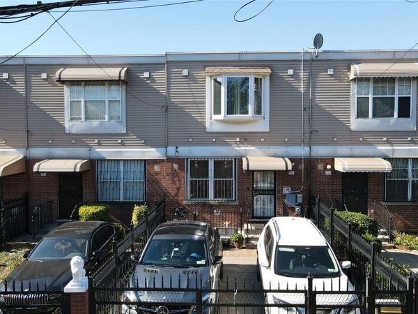 660 Williams Avenue, Brooklyn, NY 11207