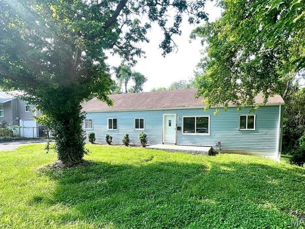 456 Bluff Drive, Riverview, MO 63137