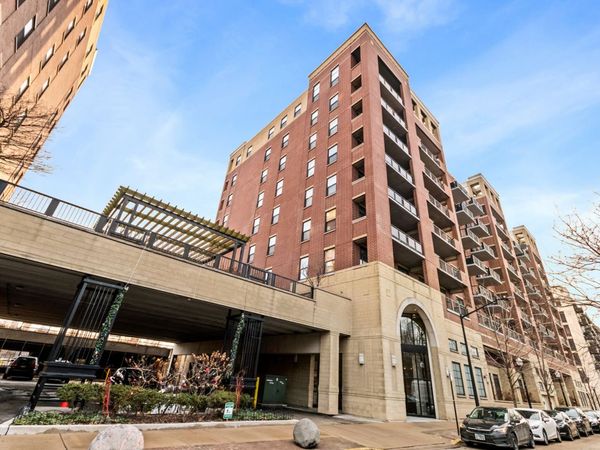833 W 15TH Place, Unit 514, Chicago, IL 60608