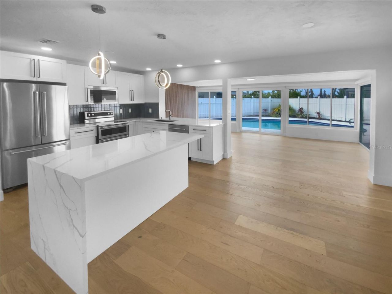 8001 13th Avenue S, Saint Petersburg, FL 33701 Photo