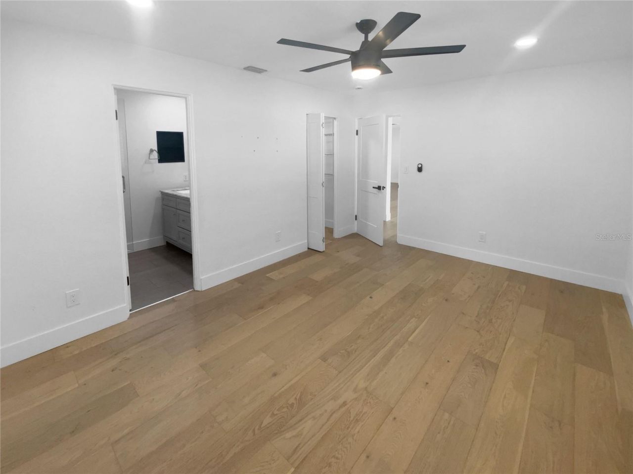 8001 13th Avenue S, Saint Petersburg, FL 33701 Photo