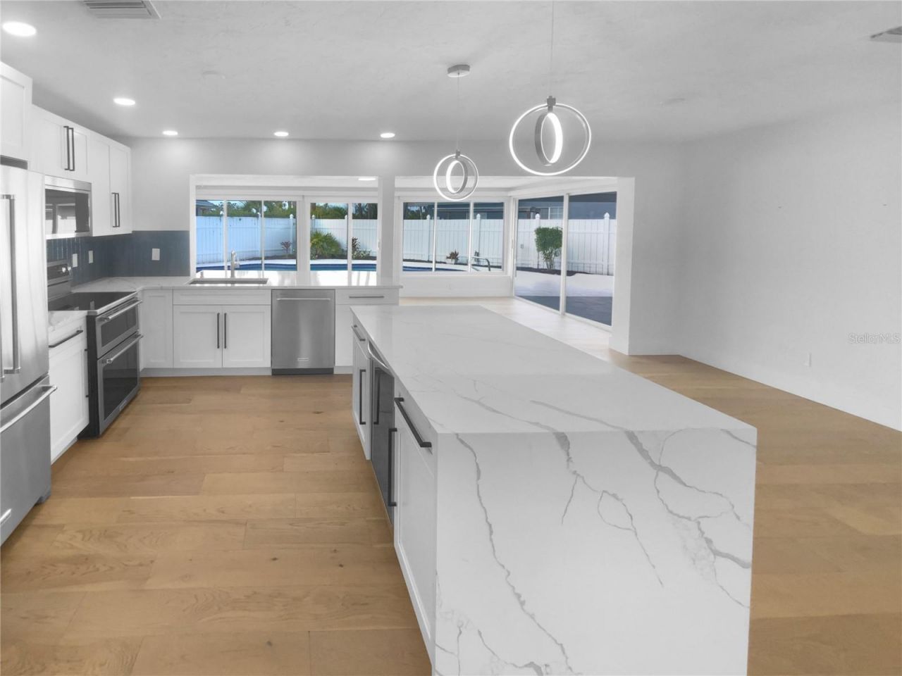 8001 13th Avenue S, Saint Petersburg, FL 33701 Photo