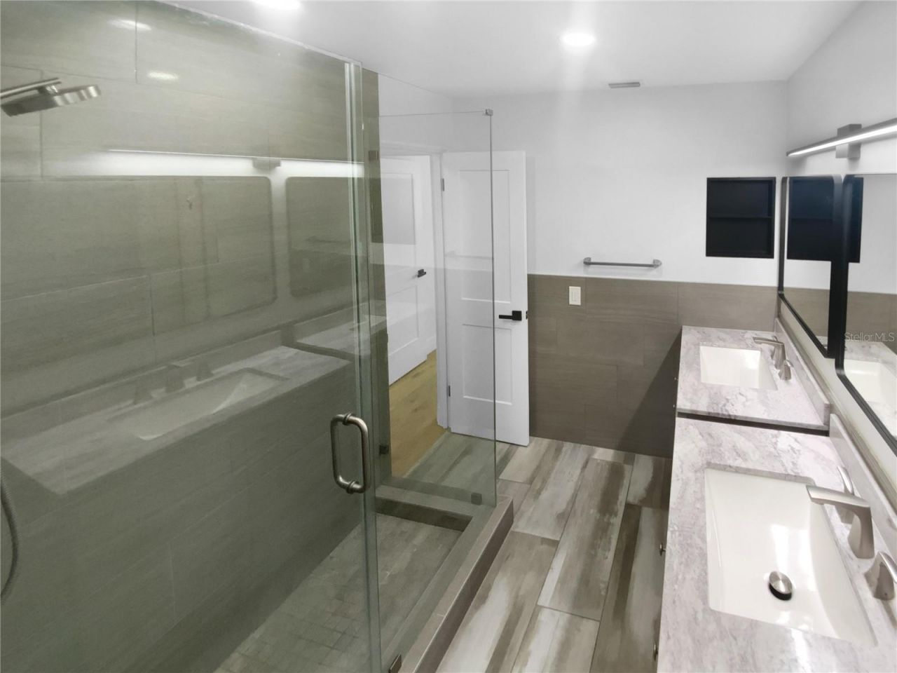 8001 13th Avenue S, Saint Petersburg, FL 33701 Photo