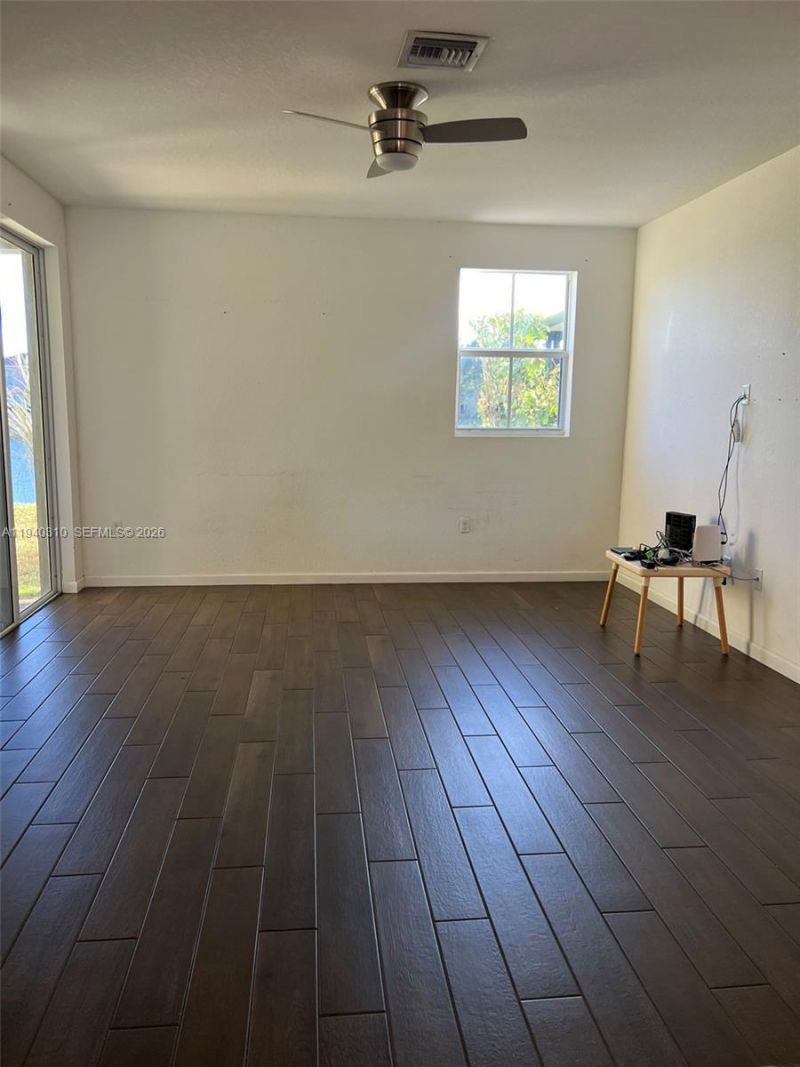 2432 SE 15th St, Homestead, FL 33035 Photo