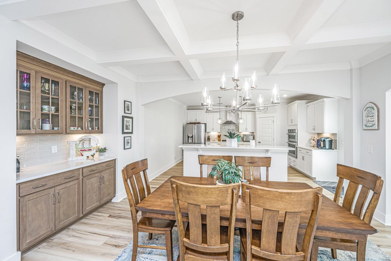 435 Rowley Lane Photo 16