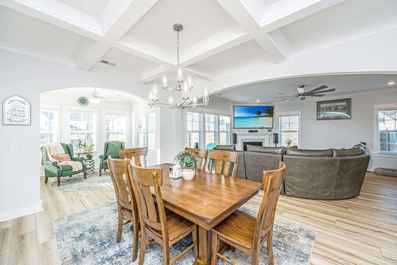 435 Rowley Lane Photo 18