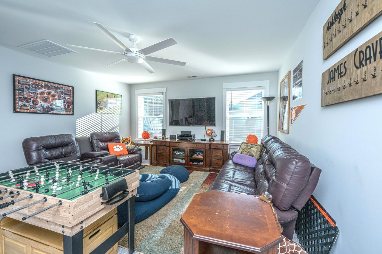 435 Rowley Lane Photo 39