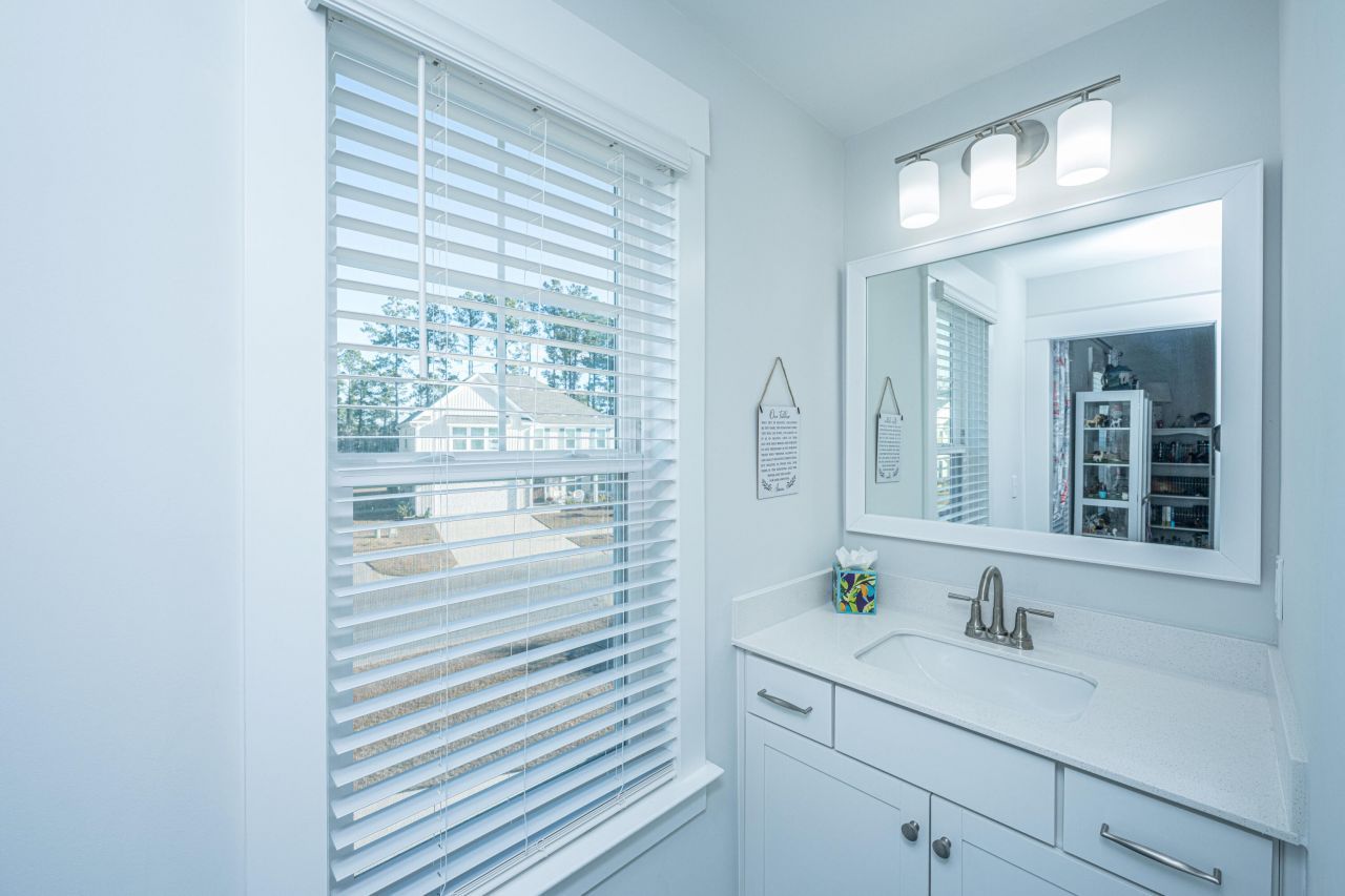 435 Rowley Lane Photo 46