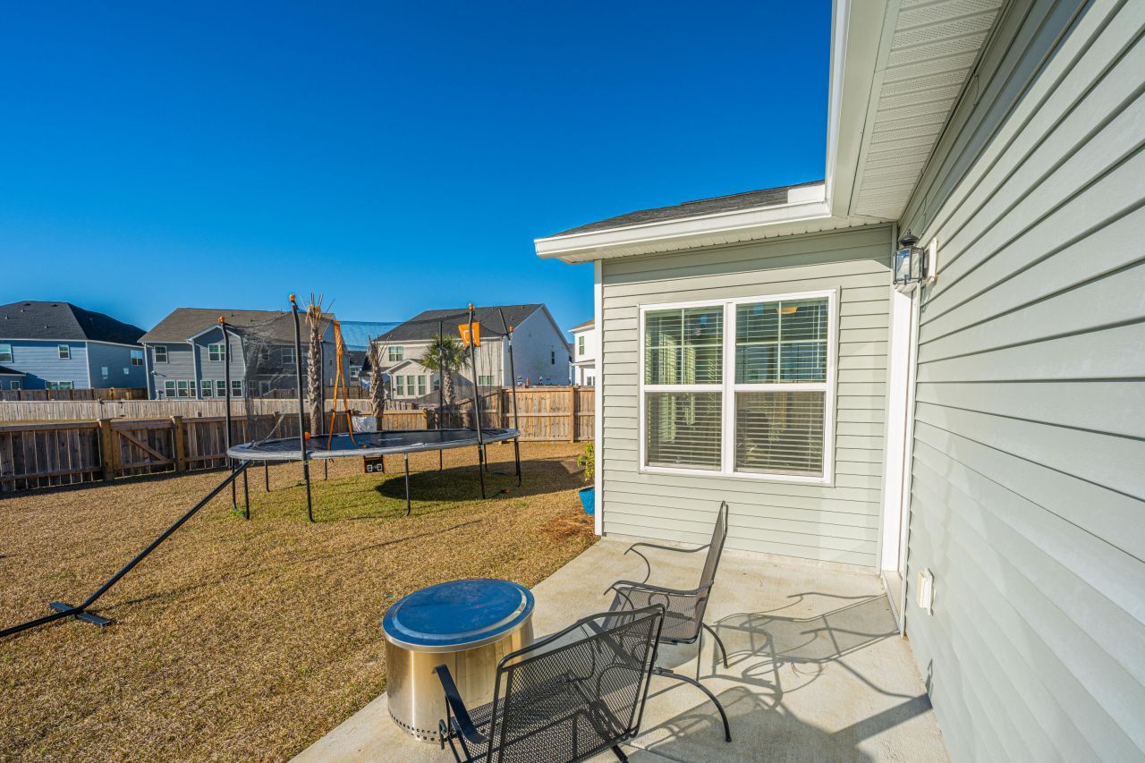 435 Rowley Lane Photo 66