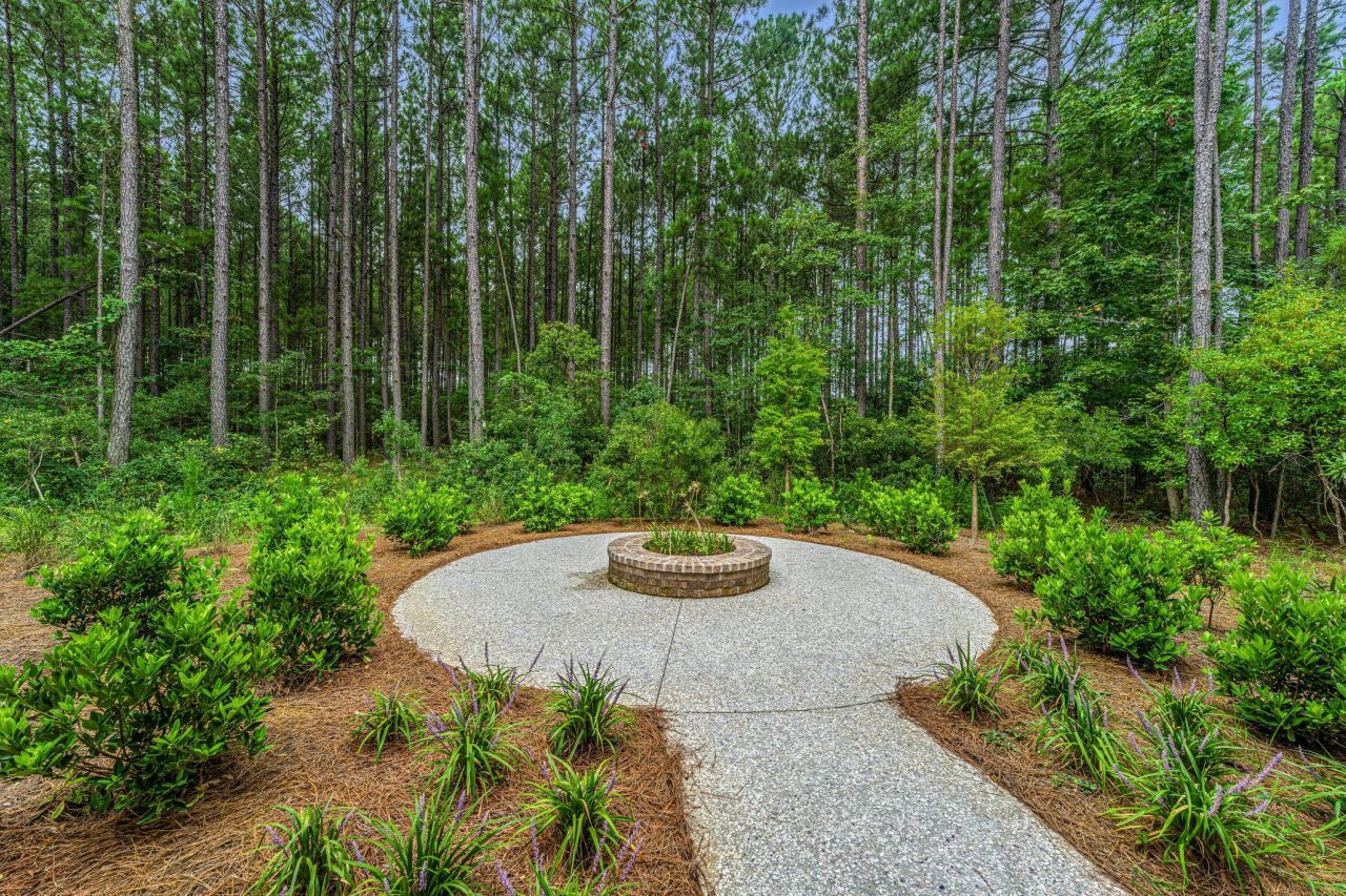 435 Rowley Lane Photo 76