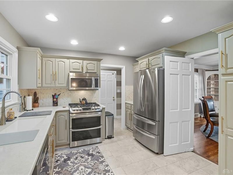 408 Southwood Drive, Springfield, OH 45504 Photo 11