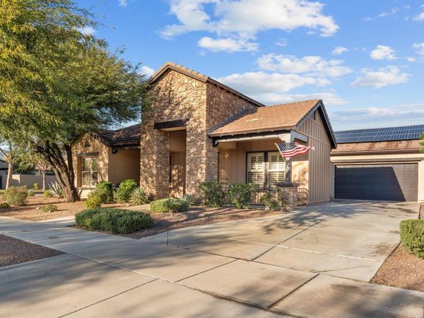 20894 W LOST CREEK Drive E, Buckeye, AZ 85396