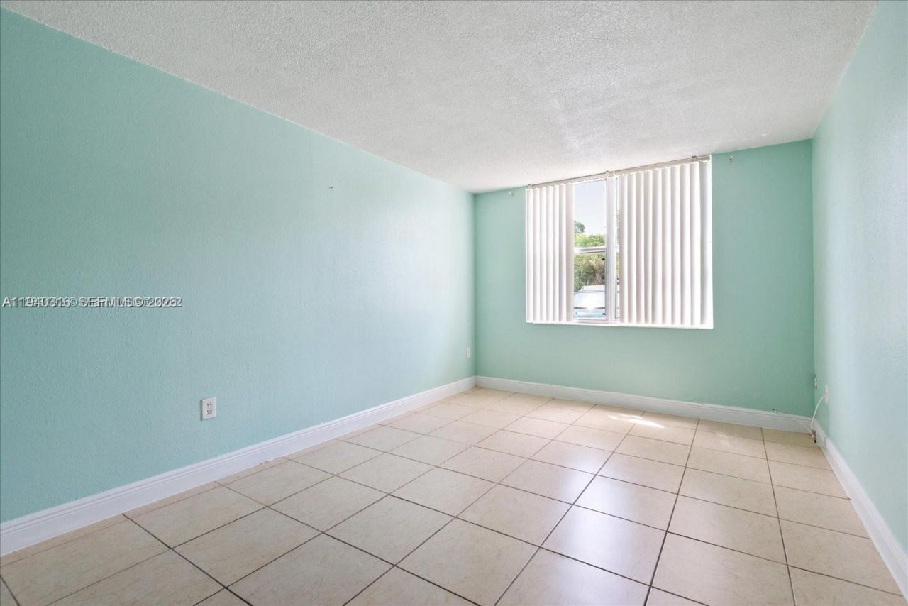 Please Call For Address, Unit 422, North Miami, FL 33181 Photo