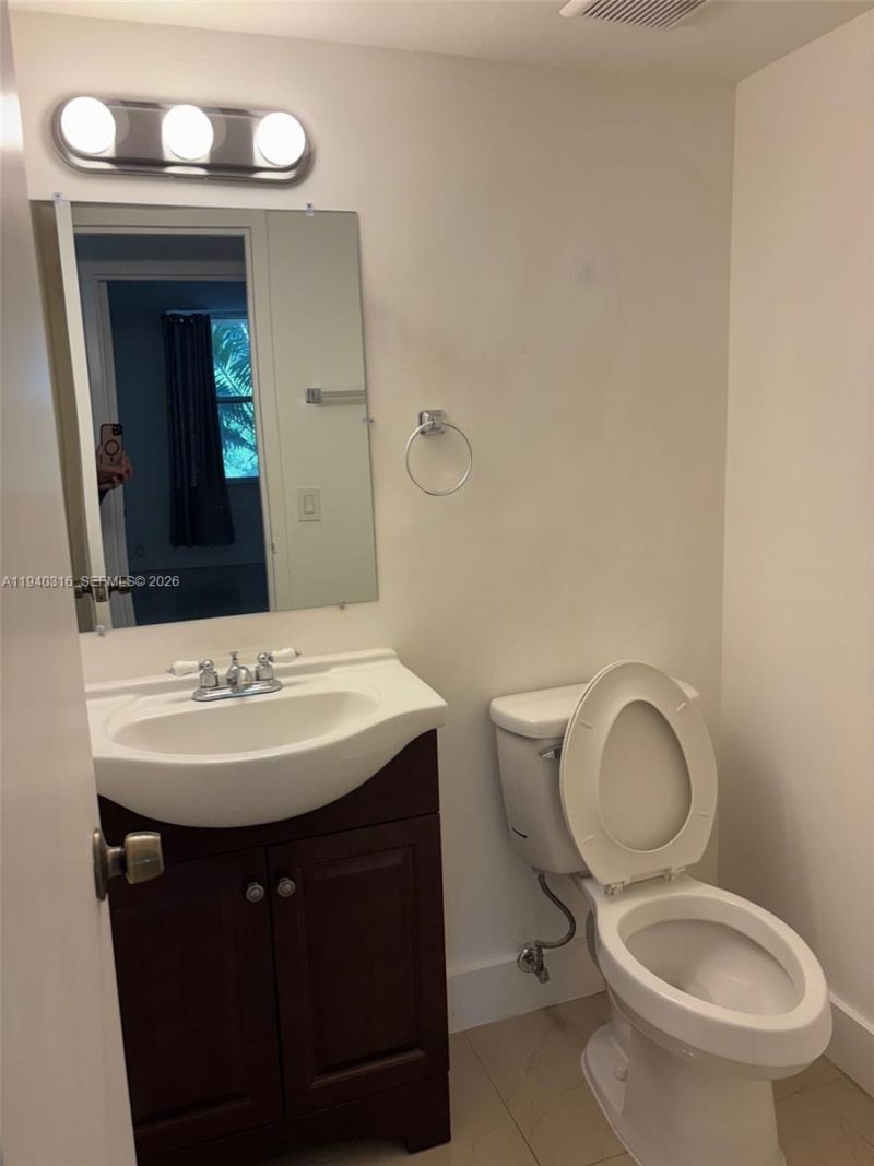 Please Call For Address, Unit 422, North Miami, FL 33181 Photo