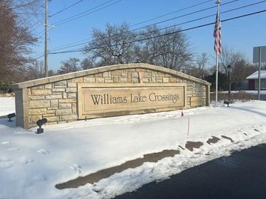 8213 Sequoia Lane, White Lake Twp, MI 48386