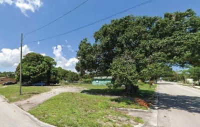 2302 Canal Terrace, Fort Pierce, FL 34950 Photo