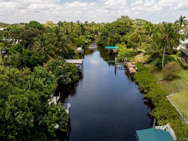 511 SE Krueger Parkway, Stuart, FL 34996