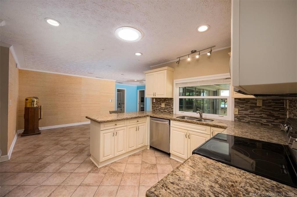 511 SE Krueger Parkway, Stuart, FL 34996 Photo