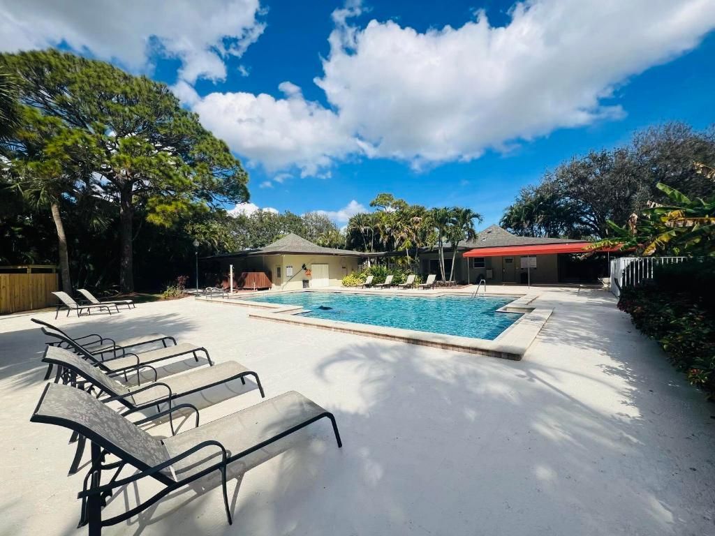 4241 Green Forest Way, Boynton Beach, FL 33436 Photo