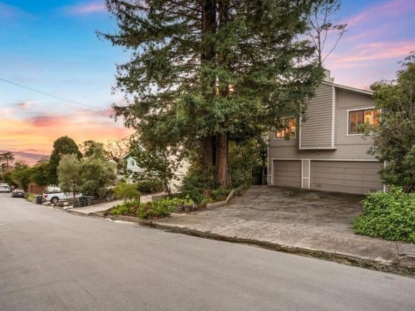 355 Avenue Portola, El Granada, CA 94019