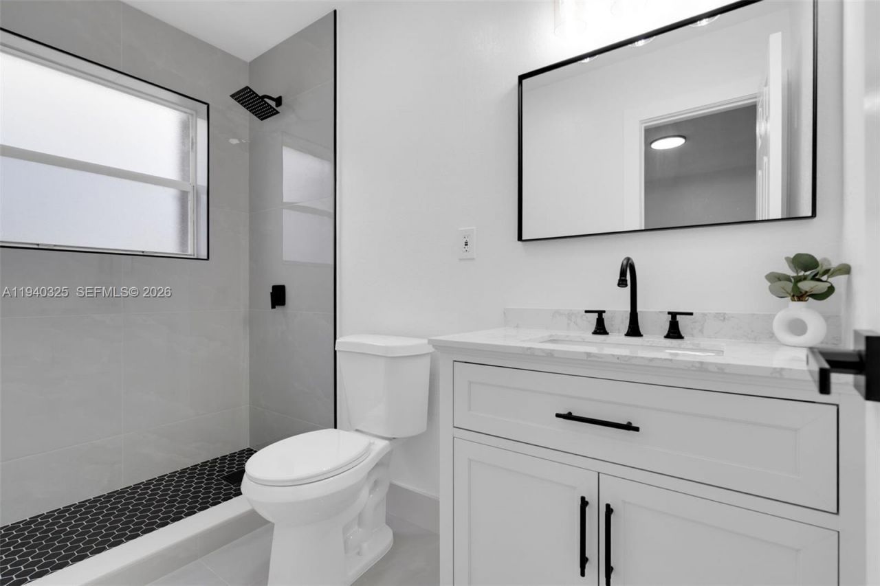 20901 NW 27th Ct , Miami Gardens, FL 33056 Photo