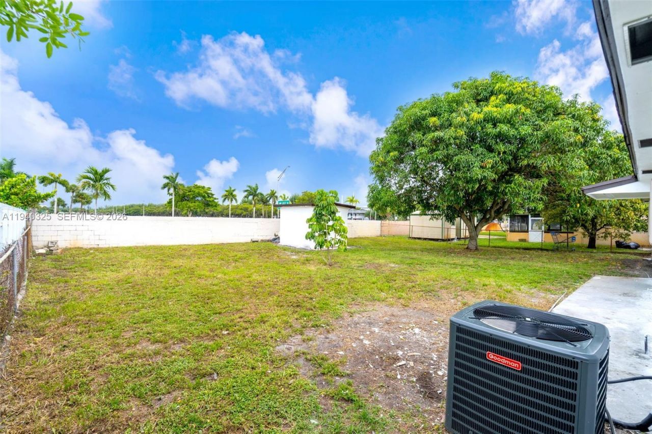 20901 NW 27th Ct , Miami Gardens, FL 33056 Photo