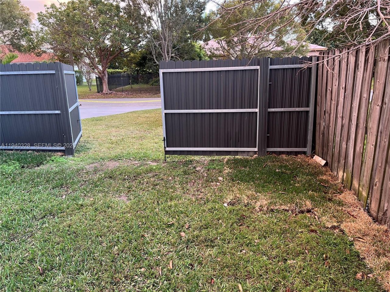 13205 SW 218th Ter, Miami, FL 33170 Photo