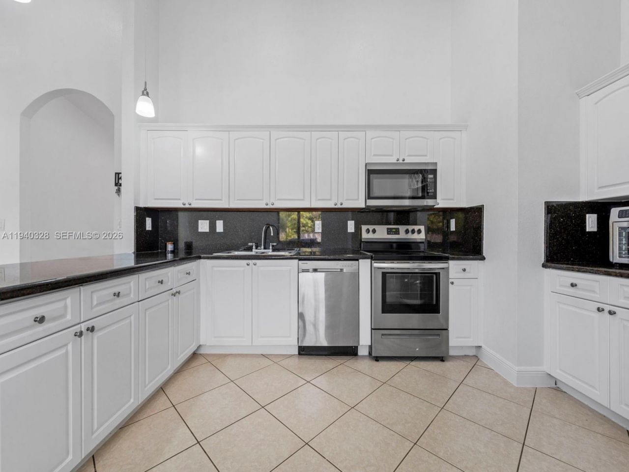 13205 SW 218th Ter, Miami, FL 33170 Photo