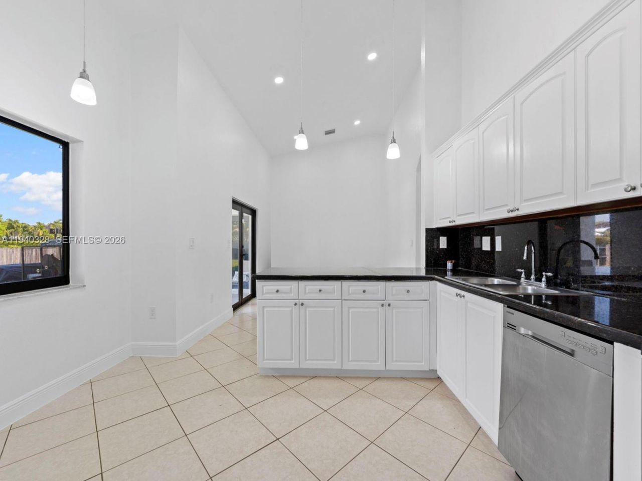 13205 SW 218th Ter, Miami, FL 33170 Photo