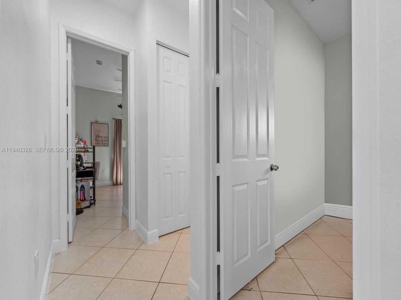 13205 SW 218th Ter, Miami, FL 33170 Photo